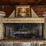 Venetian Hill House By 