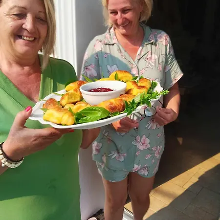 Venetian Hill House By 